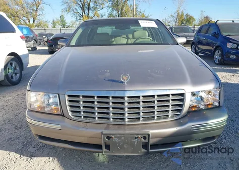 1998 Cadillac Deville Standard z USA, uszkodzony, nr VIN 1G6KD54Y1WU776779